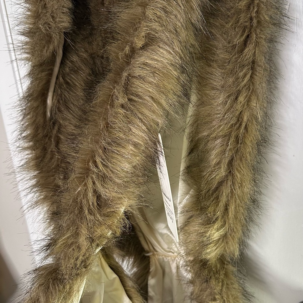 Faux Fur Shawl OS, NWT